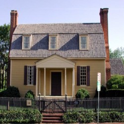 Exterior photo, credit: Erik Kvalsvik